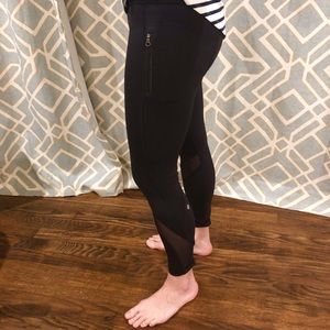 EUC Lululemon Inspire Tight 7/8 length Size 6